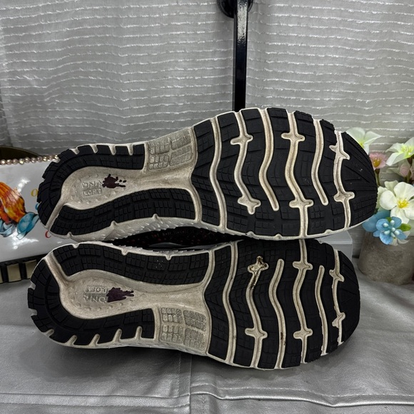 (R5) Brooks Men's Glycerin 17 Running Shoes, Size 11.5D, Black/Red - Picture 10 of 16